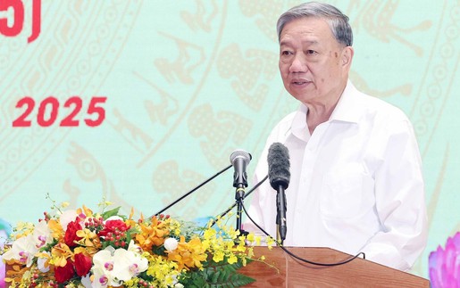 Tổng Bí thư dự gặp mặt kỷ niệm 80 năm Ngày truyền thống Công an nhân dân và ngành Ngoại giao
