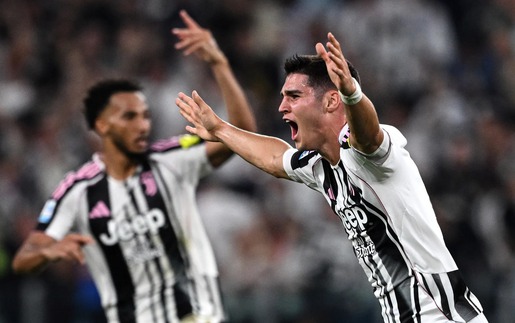 Juventus thắng 4-3 Inter: Tuyệt đỉnh derby trong cái bóng của... Mourinho