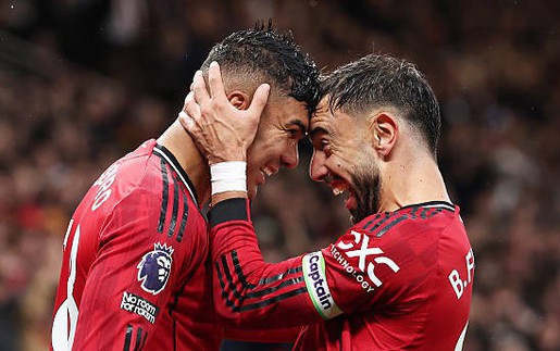 Bruno ghi bàn, MU thắng Chelsea trong trận đấu có 2 thẻ đỏ