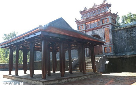 Tháo dỡ nhà rường ở lăng mộ Hoàng Thái hậu Từ Dụ ngay sau ngày 3/3