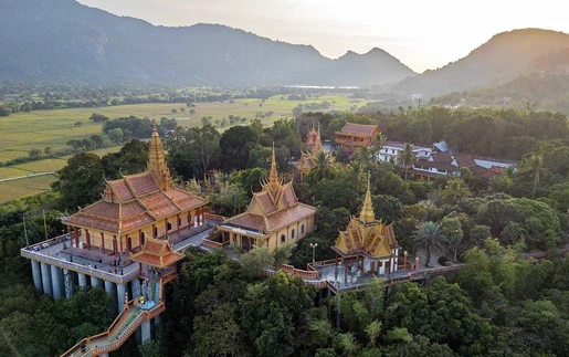 Chùa Tà Pạ - ngôi chùa Khmer trên núi độc đáo ở An Giang