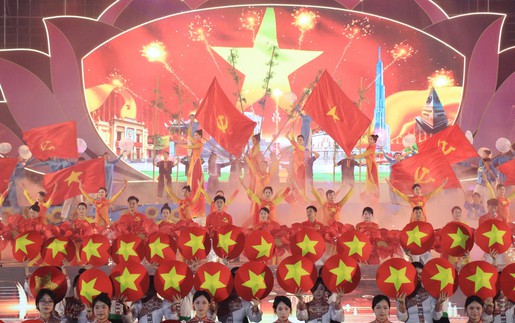 Lào Cai tổ chức chương trình nghệ thuật "Tự hào tiến bước dưới cờ Đảng quang vinh"