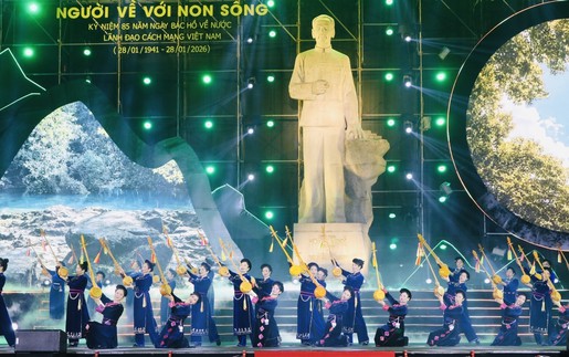 Chương trình nghệ thuật "Người về với non sông" nơi biên cương Tổ quốc