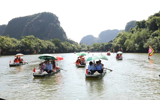 Quảng bá các giá trị di sản nổi bật tại Ninh Bình tới bạn bè quốc tế