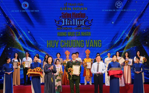 Bế mạc Liên hoan Sân khấu Hà Nội mở rộng 2026: Vinh danh những tác phẩm xuất sắc