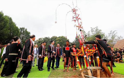 Phó Thủ tướng Mai Văn Chính dự sự kiện “Sắc Xuân trên mọi miền Tổ quốc”