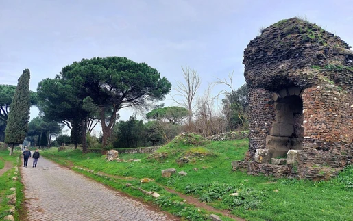 Khám phá con đường Appian cổ đại ở Italia