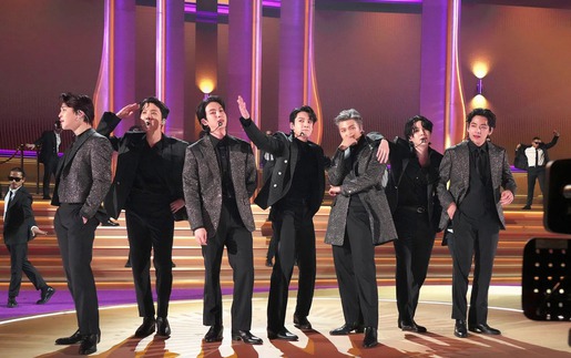 Từ "Burn the Stage" đến "BTS: The Return": BTS hoàn tất bức tranh điện ảnh hoành tráng