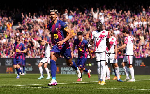 Thắng tối thiểu Vallecano, Barca xây chắc ngôi đầu La Liga