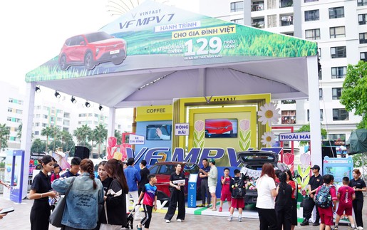 Khách hàng Hà Nội trải nghiệm VF MPV 7: Hợp làm xe gia đình, rộng rãi, vận hành êm ái