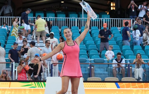 Hạ niềm hy vọng chủ nhà, Sabalenka bảo vệ thành công ngôi vô địch Miami Open, lập kỳ tích đặc biệt