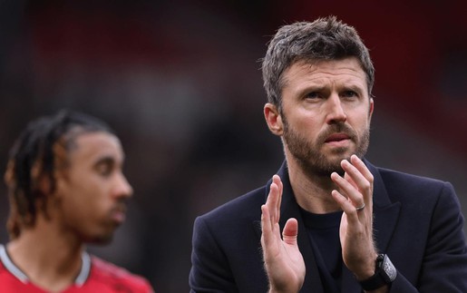 Ghế nóng tại MU: Gọi tên Carrick hay chờ đợi một 'thuyền trưởng' mới?