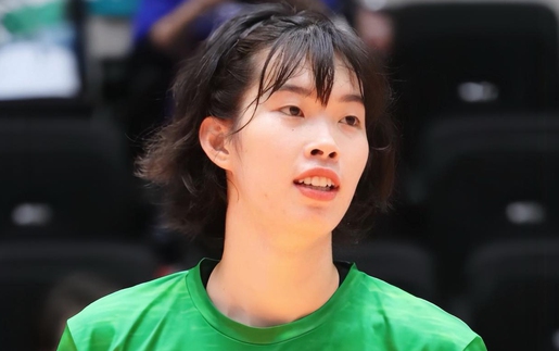 Tin nóng thể thao sáng 1/4: Trần Thị Thanh Thúy tiến sát cột mốc đặc biệt khi thi đấu xuất sắc