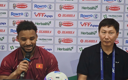 HLV Kim Sang Sik thành công vì không ngại thay đổi