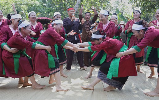 Sôi nổi các hoạt động chào mừng Ngày Văn hóa các dân tộc Việt Nam năm 2026