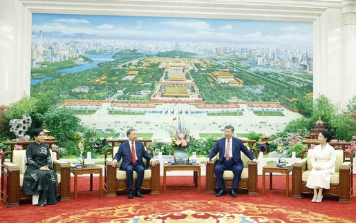 Tổng Bí thư, Chủ tịch nước Tô Lâm và Phu nhân cùng Tổng Bí thư, Chủ tịch nước Tập Cận Bình và Phu nhân dự tiệc trà