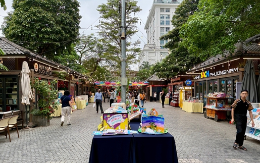 Phố Sách Hà Nội hướng tới văn hóa đọc bền vững: Từ sự kiện thời điểm đến thói quen thường xuyên