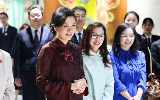 Phu nhân Tổng Bí thư, Chủ tịch nước Tô Lâm thăm Bảo tàng Âm nhạc dân tộc Quảng Tây, Trung Quốc