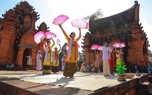 Ngày hội Văn hóa dân tộc Chăm lần thứ VI diễn ra tại Khánh Hòa