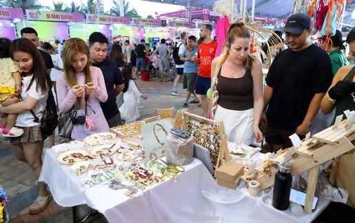 Đà Nẵng bùng nổ khai mạc mùa du lịch biển 2026, khuấy động “mùa hè rực rỡ”