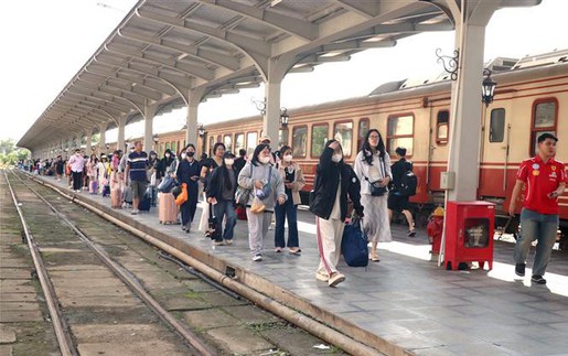 Hải Phòng đón lượng lớn du khách trong ngày đầu nghỉ lễ 30/4