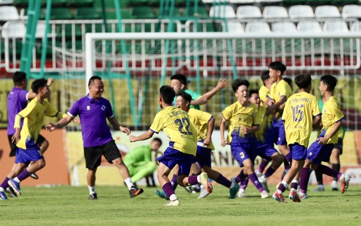 U17 Việt Nam thành công, bóng đá trẻ được mùa