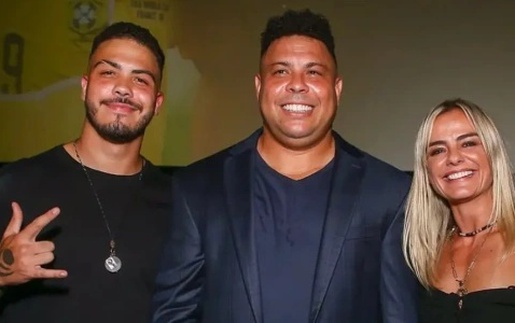 Con trai Ronaldo không còn đá bóng, chuyển sang làm DJ chuyên nghiệp