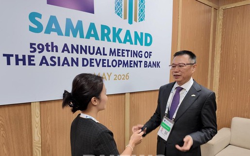 Tổng Vụ trưởng Vụ Đông Nam Á của ADB: Ba trọng tâm cải cách để Việt Nam tăng trưởng bứt phá