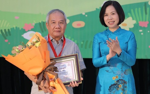 Hướng tới Giải thưởng Thiếu nhi Dế Mèn 2026 - "Hiệp sĩ Dế Mèn" Trần Đức Tiến với "Đi tìm xứ Tu-bo": Ẩn dụ về hành trình trưởng thành