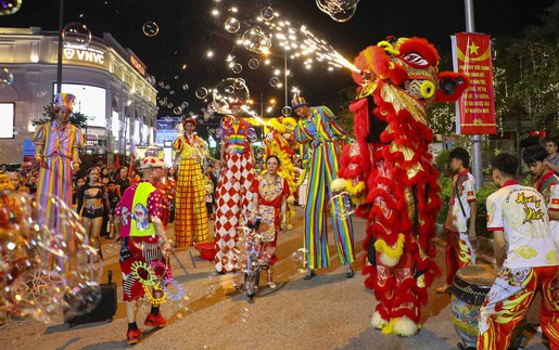 Rộn ràng “Vũ điệu đường phố” tại Festival Dân vũ Quốc tế Điện Biên 2026