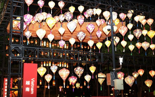 Đèn lồng Hội An góp sắc màu Việt Nam tại lễ hội Trung thu ở Hong Kong