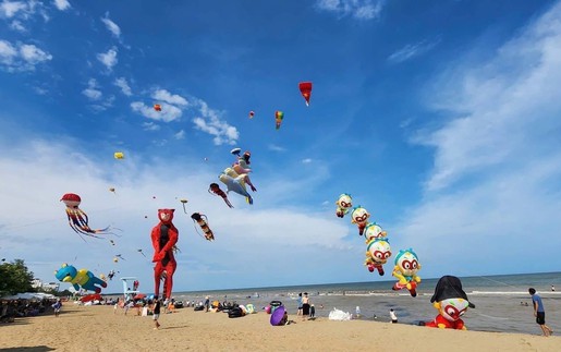Phát triển du lịch thực sự trở thành ngành kinh tế mũi nhọn, động lực tăng trưởng mới