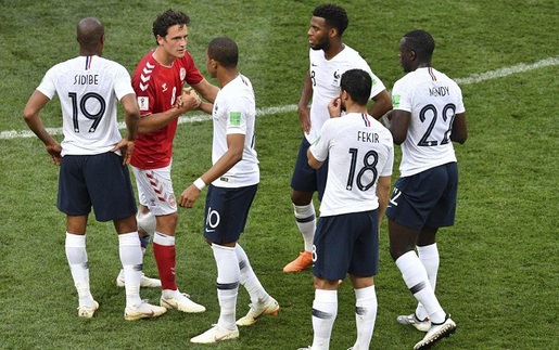 Bên lề World Cup: Cổ động viên Pháp nói gì về tinh thần thi đấu đội nhà?