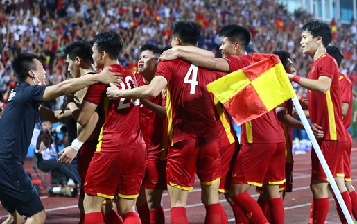 Video U23 Việt Nam 1-0 U23 Malaysia: Bàn thắng Vàng 10 của Tiến Linh