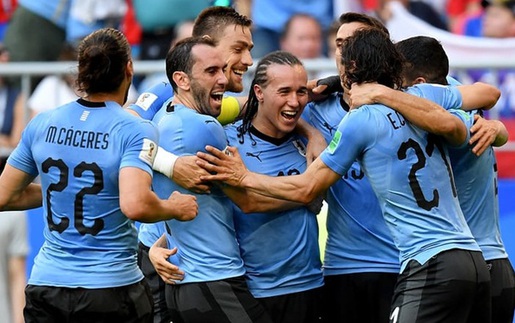 Uruguay 3-0 Nga, Saudi Arabia 2-1 Ai Cập: Suarez, Cavani tỏa sáng, Uruguay đè bẹp Nga (FT)