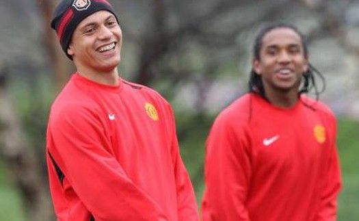 Wes Brown: 'Tôi chưa thấy ai NGU như Anderson'