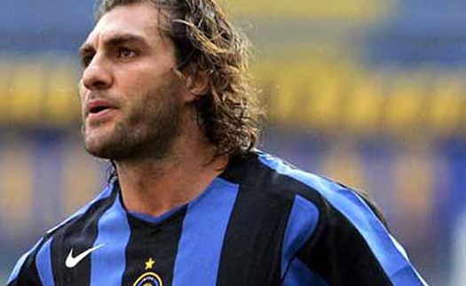 Christian Vieri: 'Moratti đối xử với tôi như mafia. Tôi nhớ 'Người ngoài hành tinh' Ronaldo'