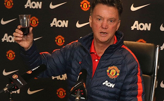 Van Gaal cấm cầu thủ Man United đi 'con đường đau khổ'