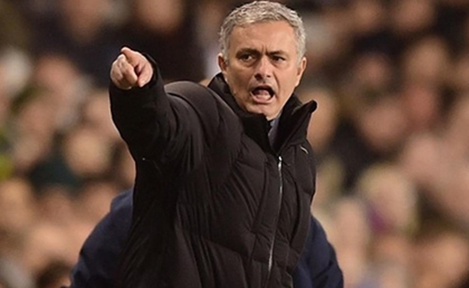 Jose Mourinho xin lỗi vì chỉ trích trọng tài