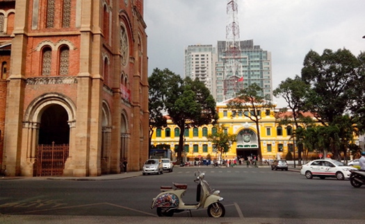 Họa sĩ Lê Kinh Tài: 'Bưu điện TP HCM sơn lại màu rất đẹp'