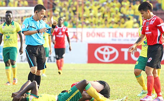 ĐT.Long An - Đồng Tháp 3-0: Thất bại cay đắng của Đồng Tháp