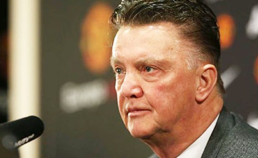 Van Gaal: 'Các anh đùa tôi à? Kiểm soát bóng 60% thời lượng bằng bóng dài?'