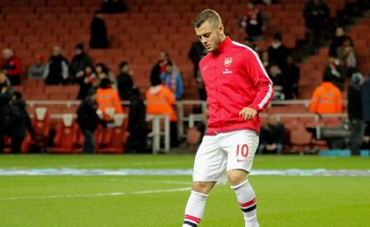 Wilshere lại lên bàn mổ