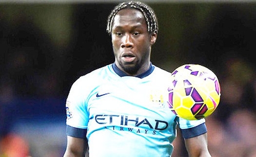 Bị thất sủng, Sagna cân nhắc rời Man City