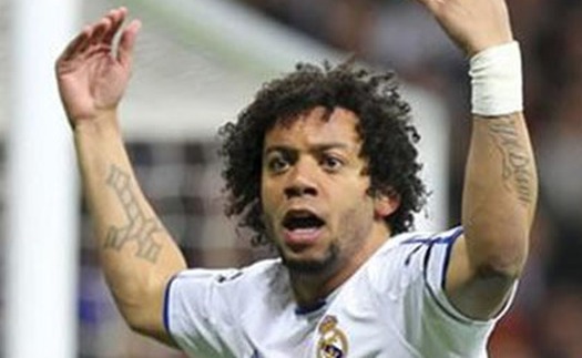 Marcelo giật gót như khiêu vũ chọc tức cầu thủ Barcelona