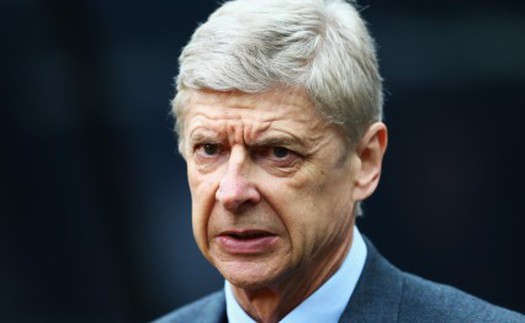 Arsene Wenger tố HLV Monaco là ‘kẻ dối trá’