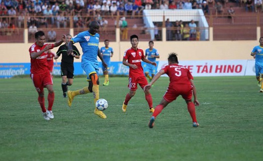 Hạ B.Bình Dương 1-0, S.Khánh Hòa bất bại 11 trận