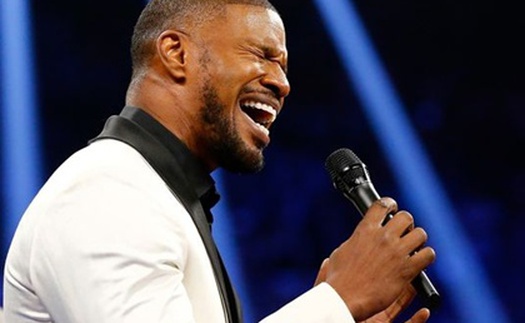 Jamie Foxx bị chê “giết chết” quốc ca Mỹ tại trận đấm bốc Mayweather - Pacquiao