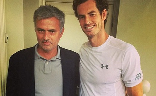 Mourinho đi cổ vũ... Murray