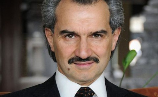 Hoàng tử Saudi Alwaleed bin Talal: Cho gia sản 'tỉ đô' chỉ để khoe giàu?